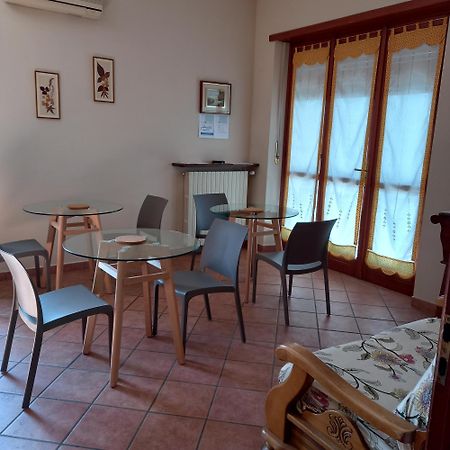 Locanda Cavallo Bianco - Affittacamere Robella Eksteriør billede